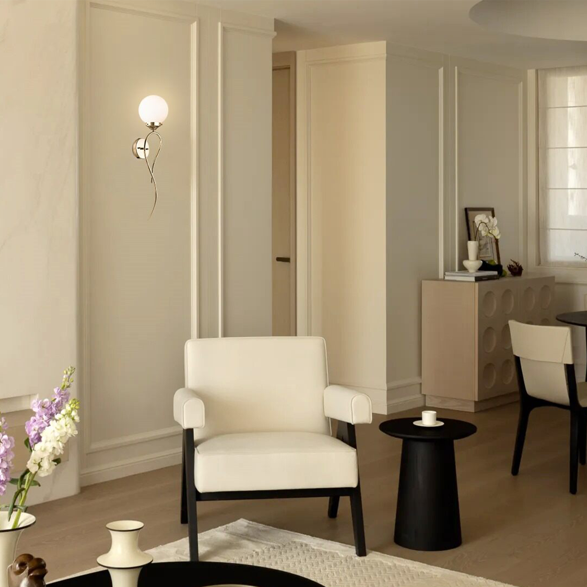 Philips Petal Wall Light