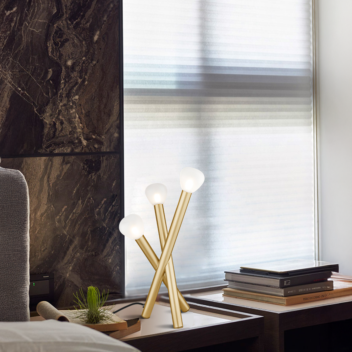 Philips Trivet 3 Head Table Lamp